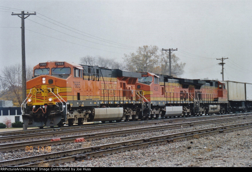 BNSF 7665 West